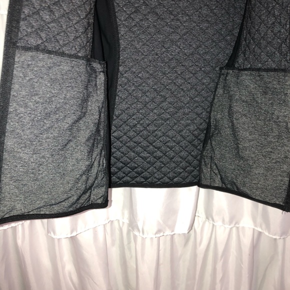 Neiman Marcus Fitted Quilted Zip-up Jacket - Picture 4 of 7